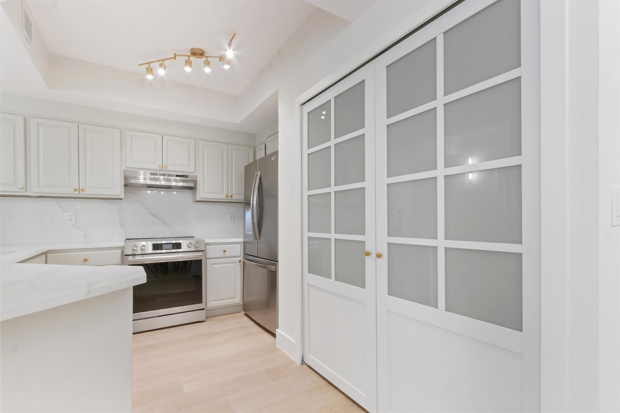 720 S Sapodilla Avenue 204