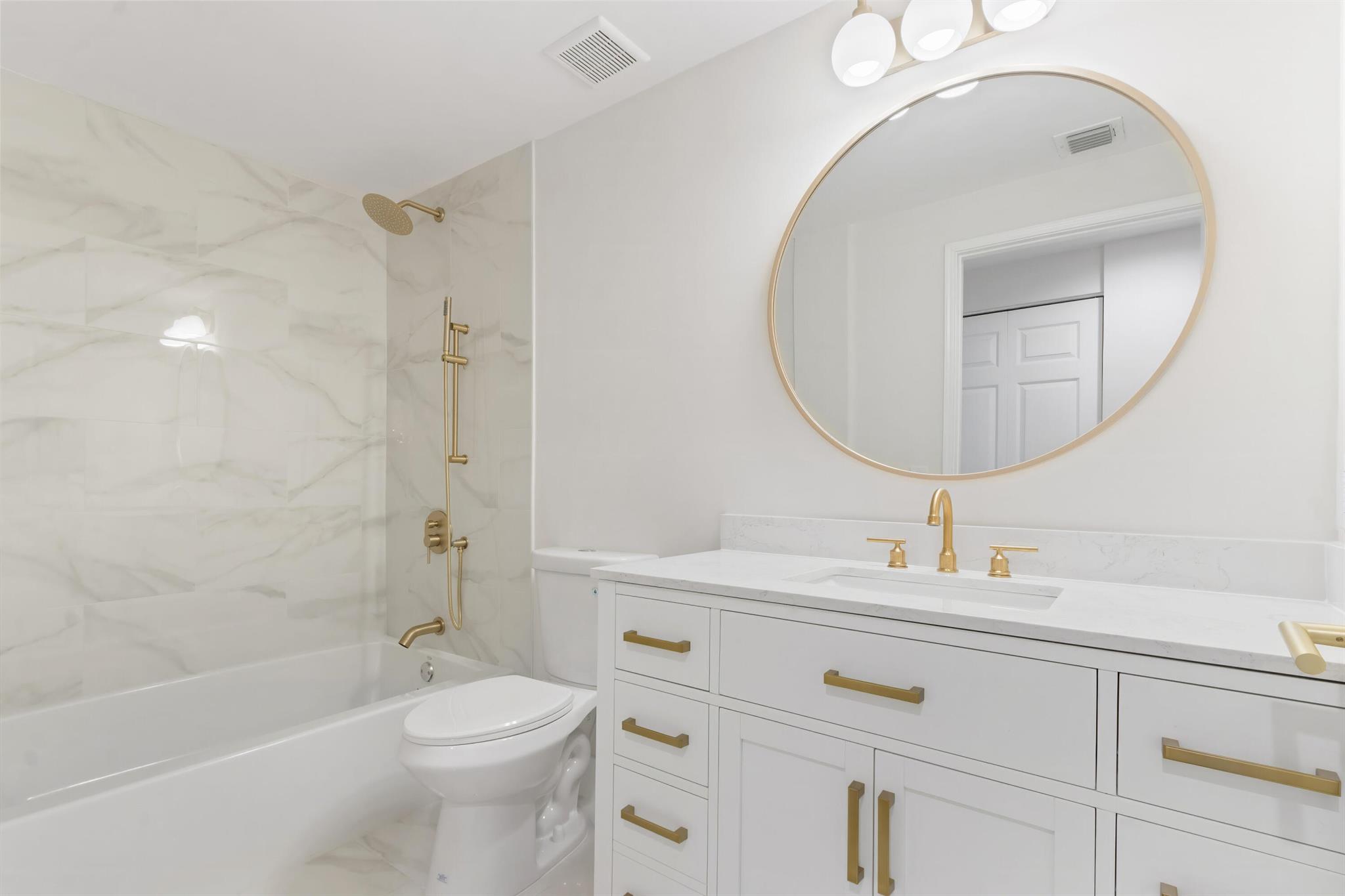 720 S Sapodilla Avenue 204
