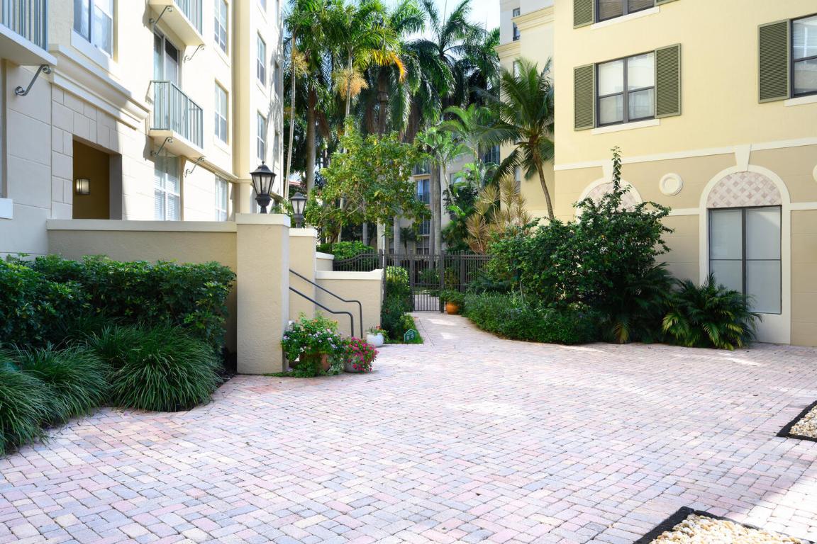 720 S Sapodilla Avenue 204