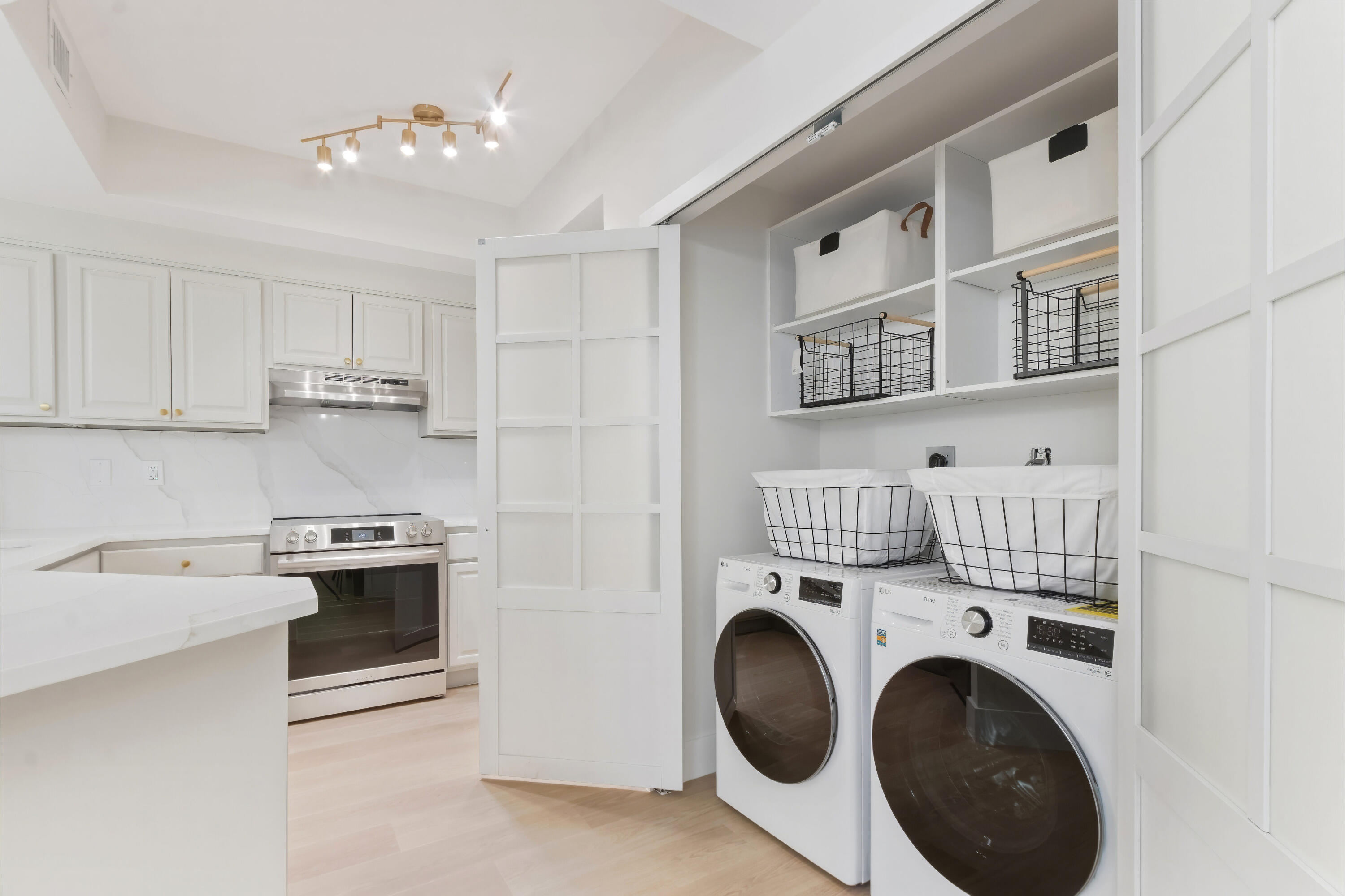 720 S Sapodilla Avenue 204