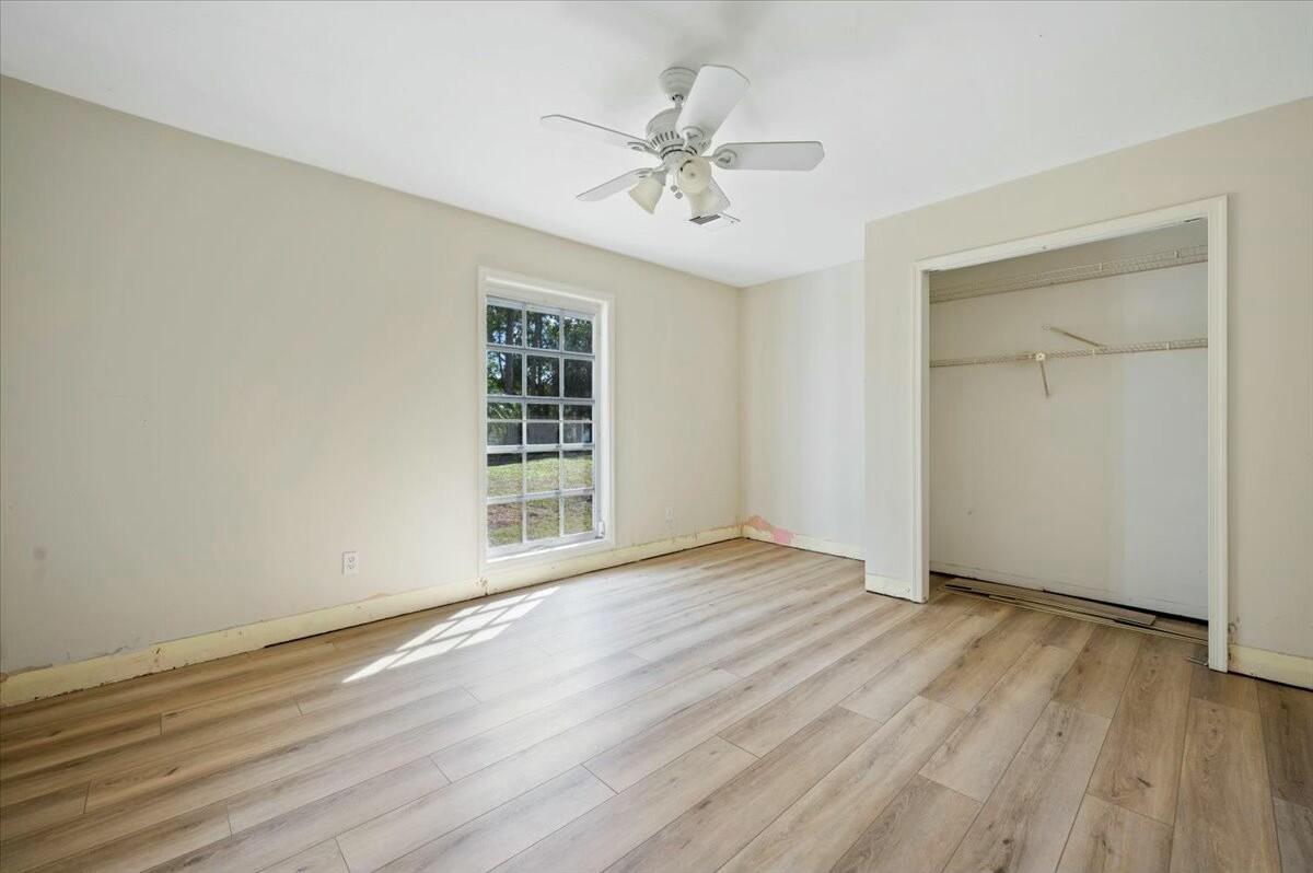 17647 112th Drive N