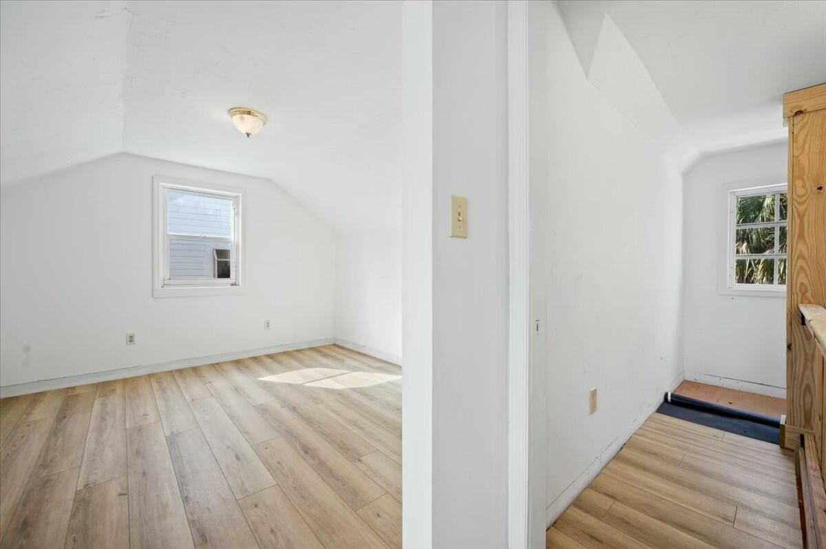 17647 112th Drive N
