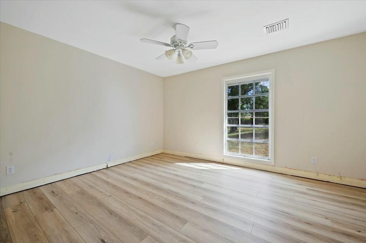 17647 112th Drive N