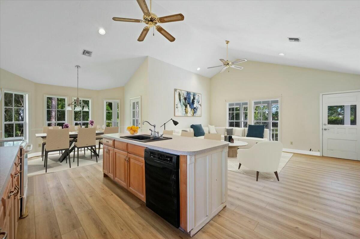 17647 112th Drive N