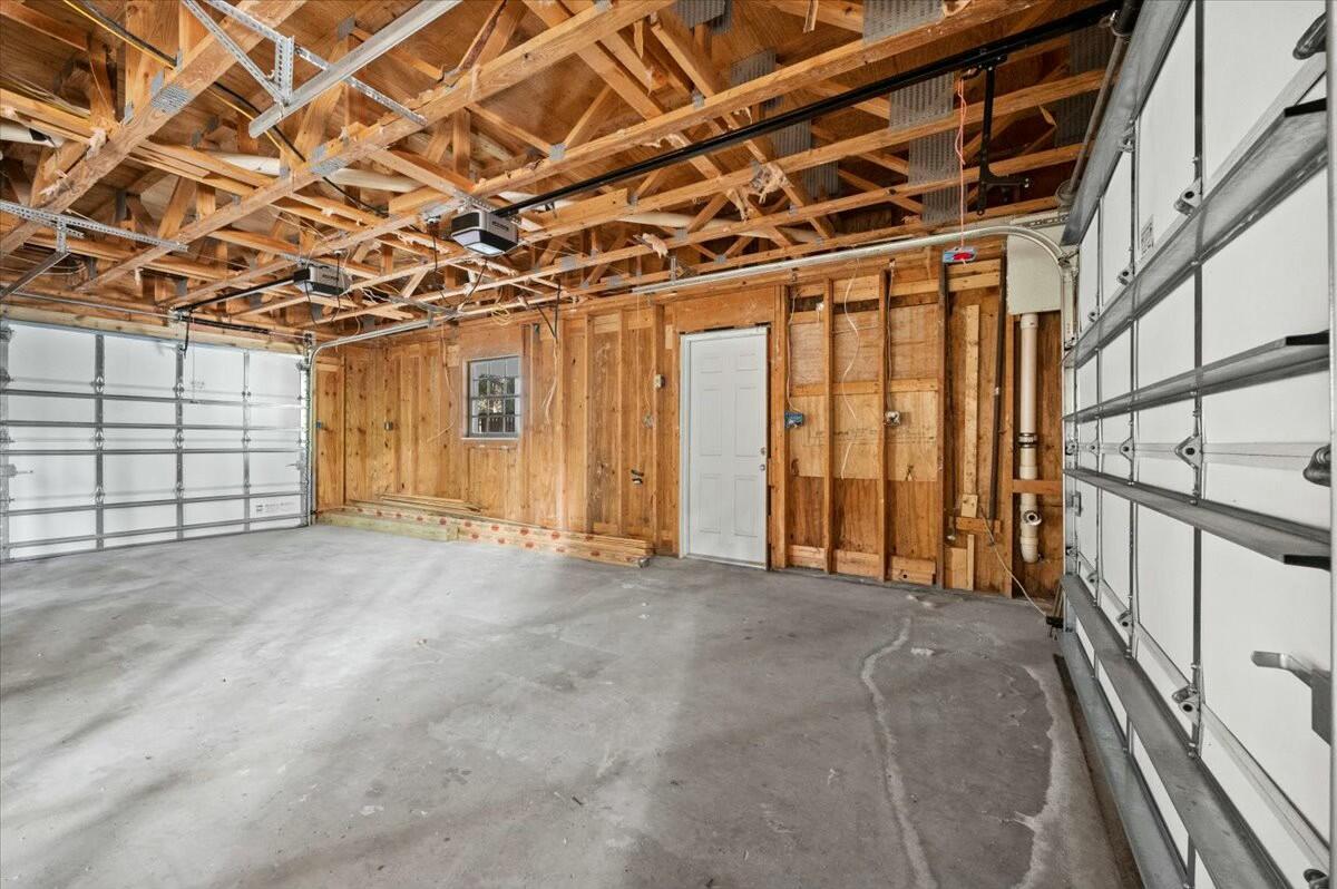 17647 112th Drive N