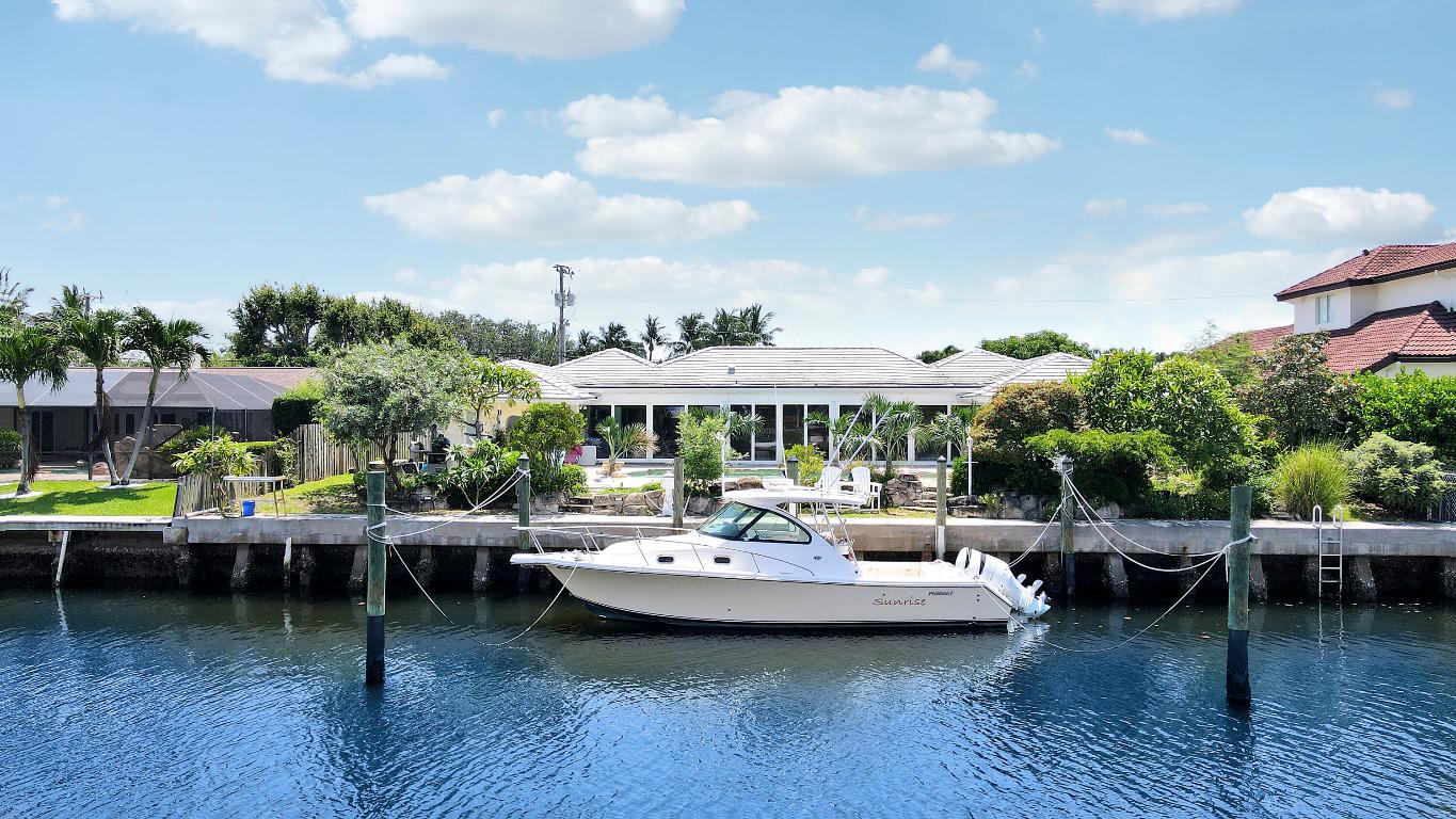 879 Country Club Drive