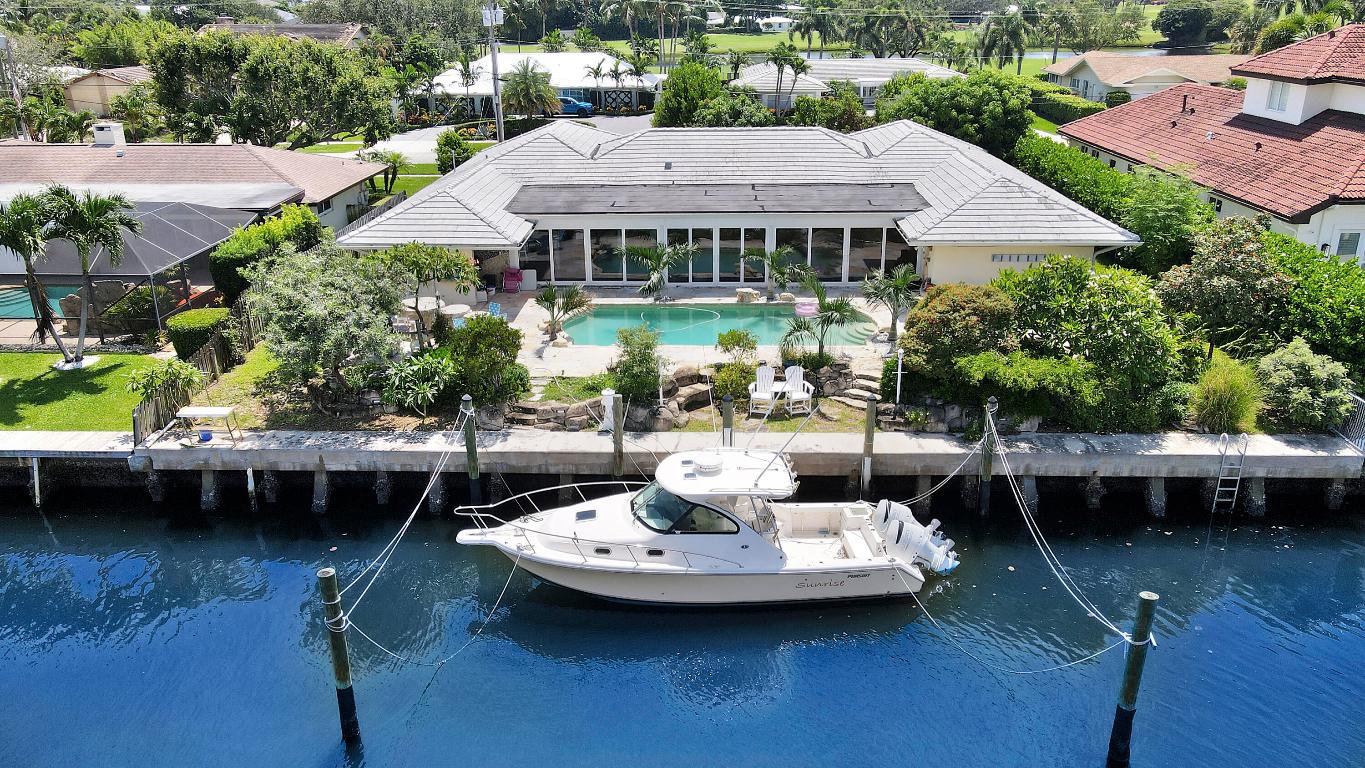 879 Country Club Drive