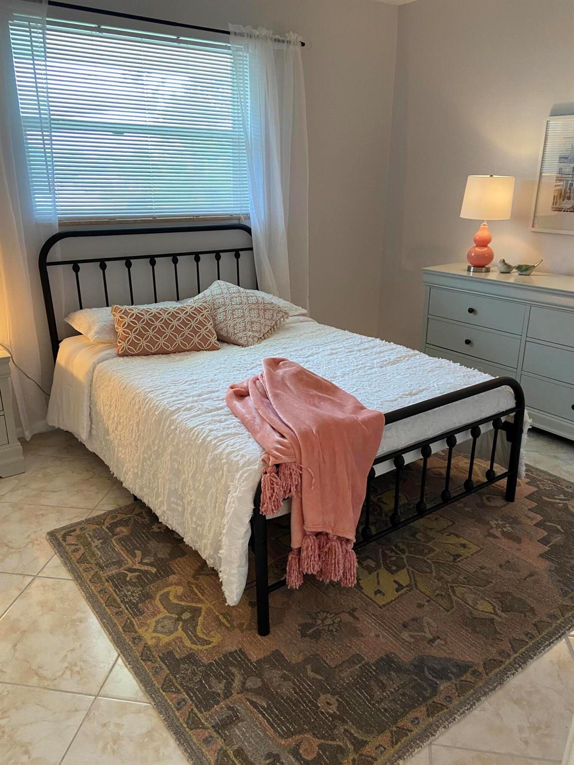 510 Prosperity Farms Road 8b