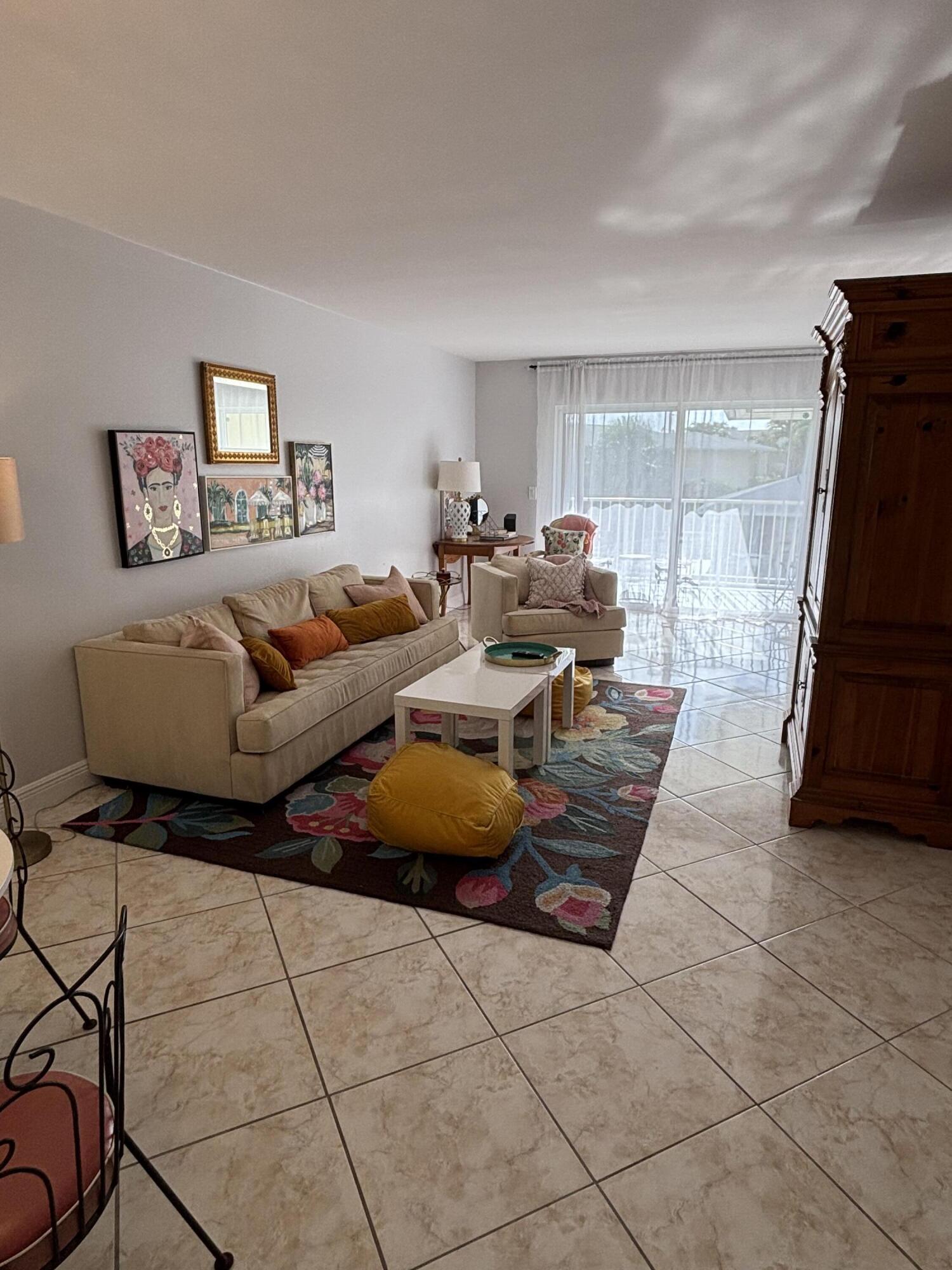 510 Prosperity Farms Road 8b