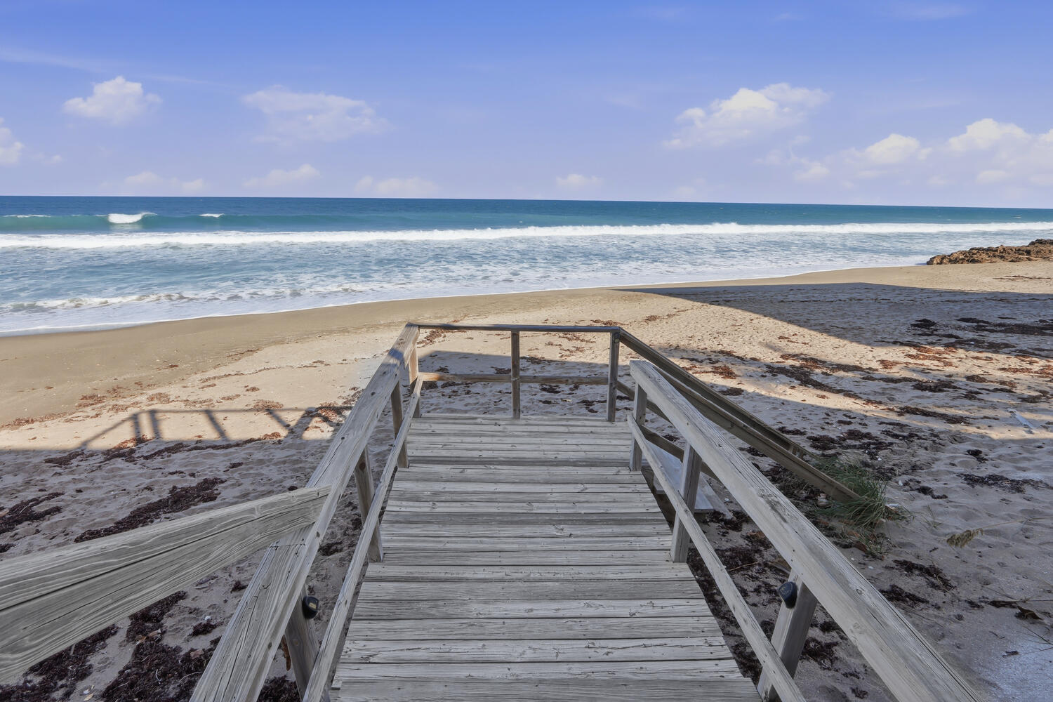 1031 SE Macarthur Boulevard