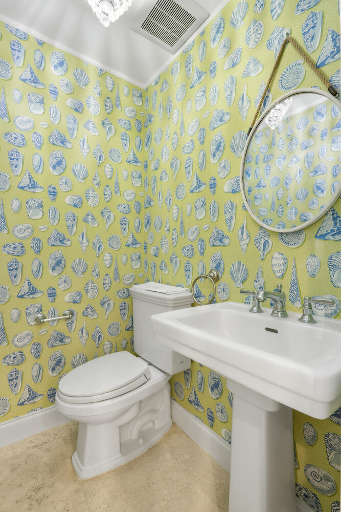 1031 SE Macarthur Boulevard