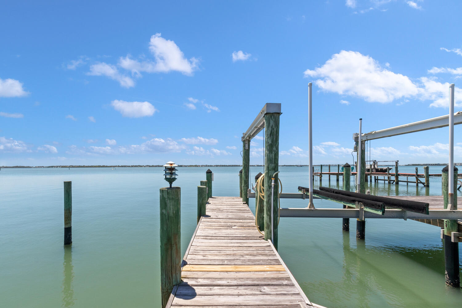 1031 SE Macarthur Boulevard