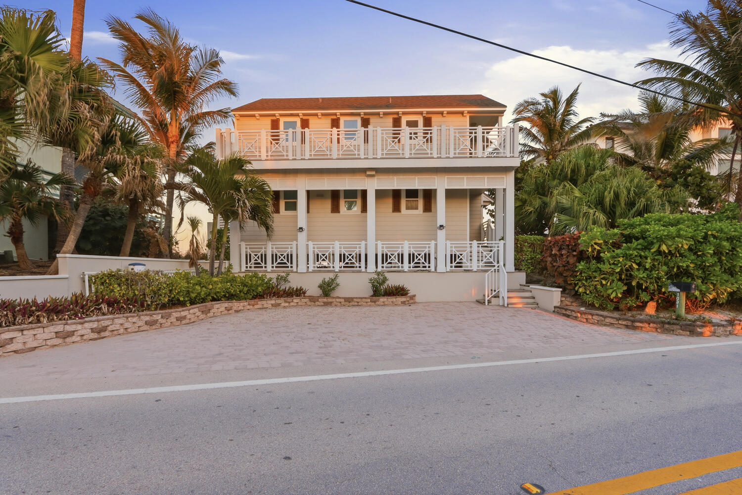 1031 SE Macarthur Boulevard