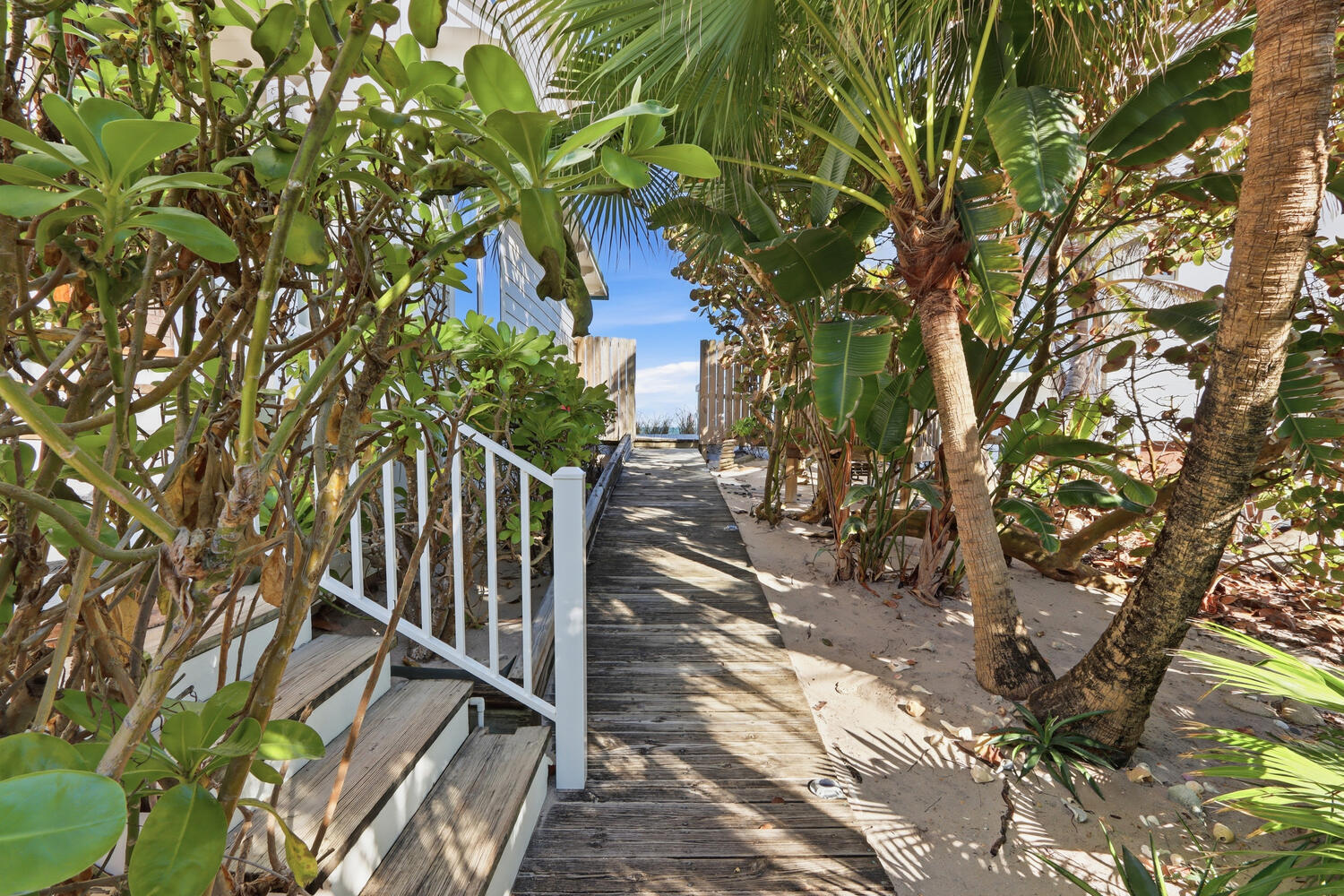 1031 SE Macarthur Boulevard