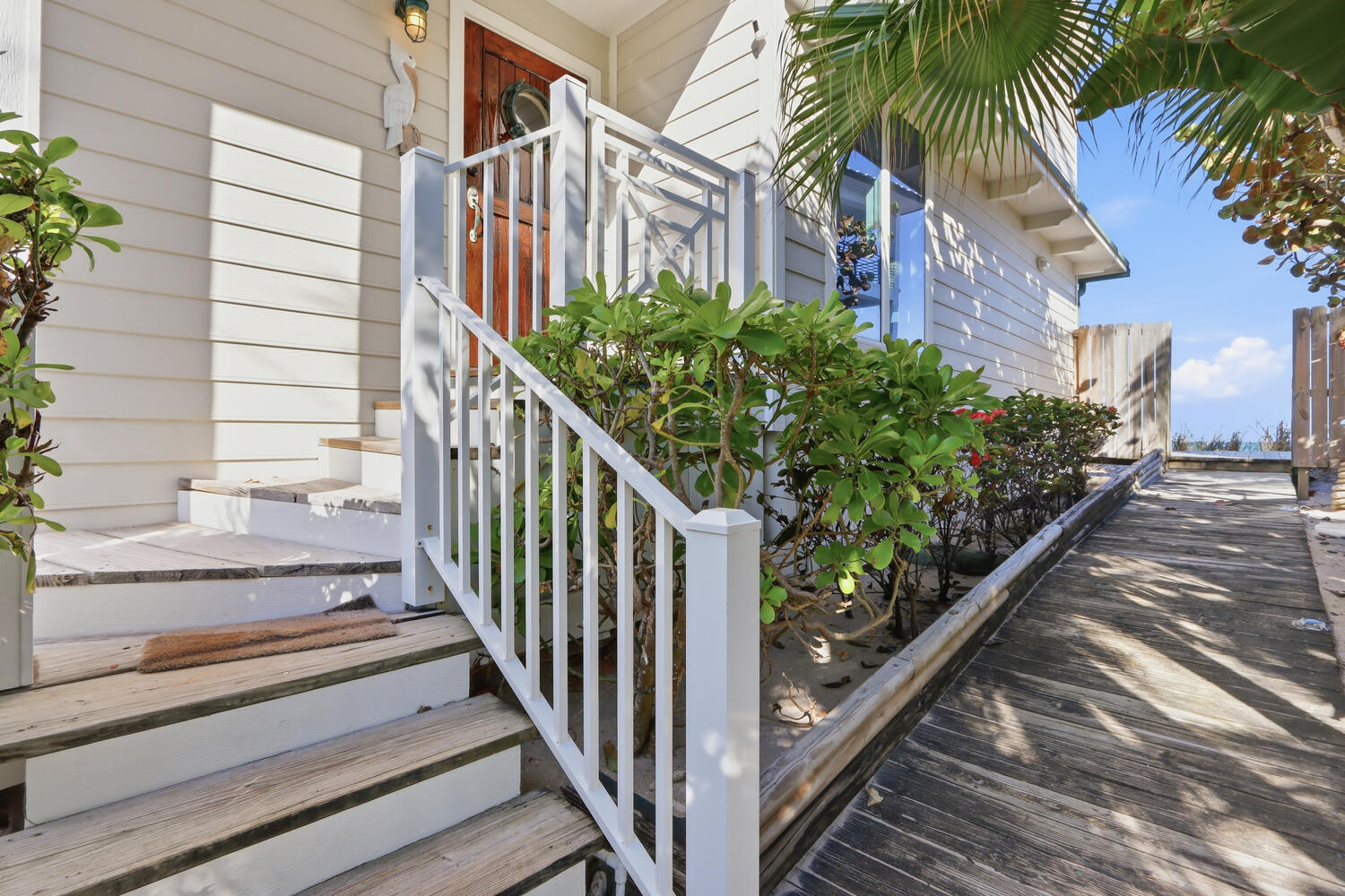 1031 SE Macarthur Boulevard