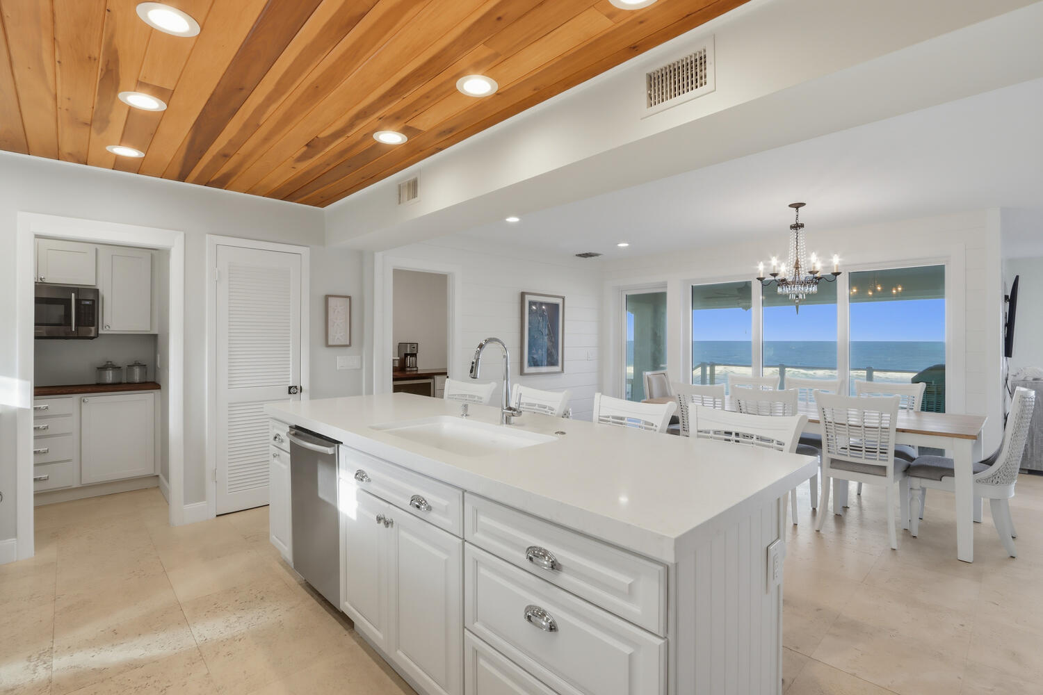 1031 SE Macarthur Boulevard