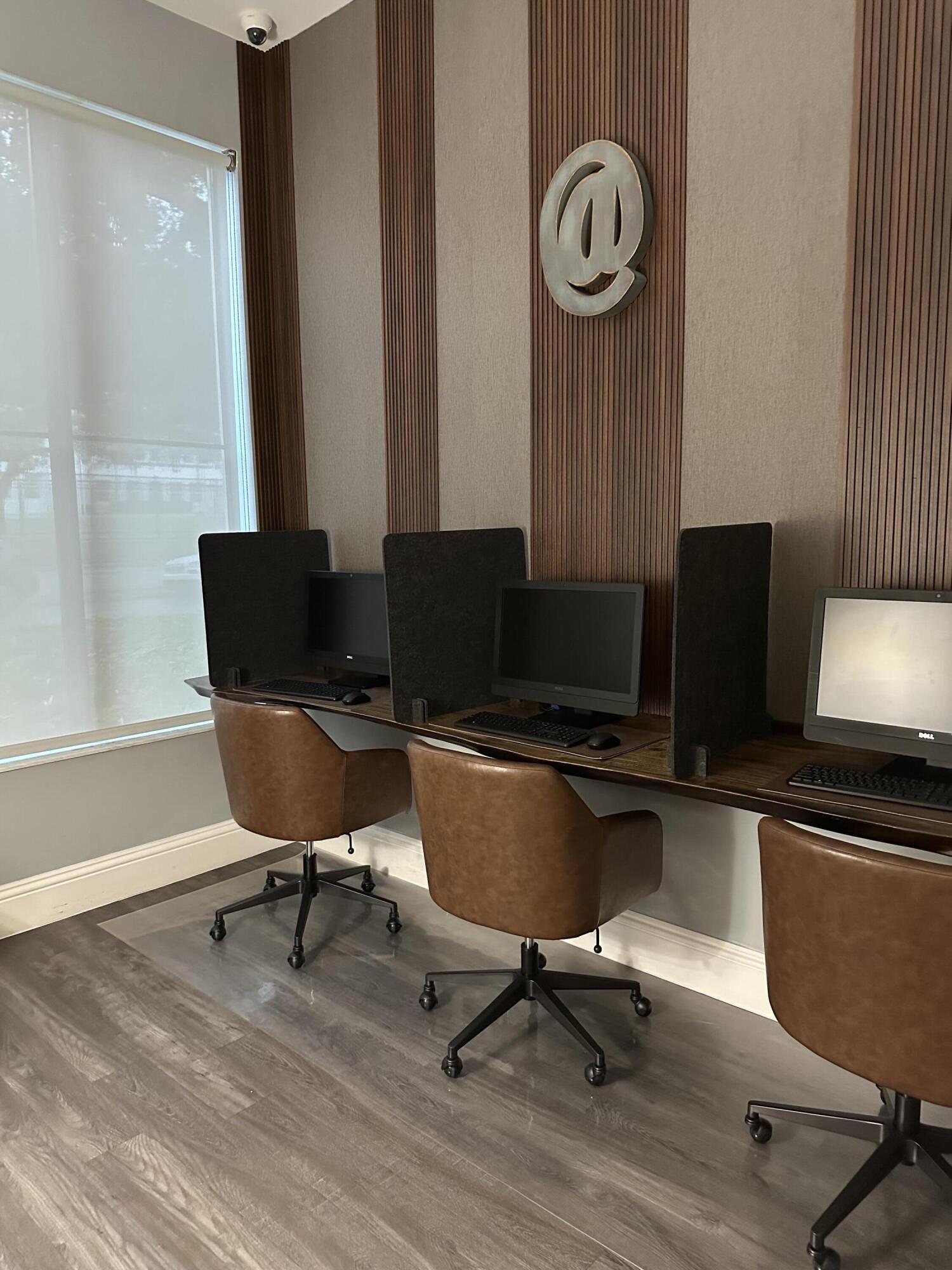 720 S Sapodilla Avenue 304