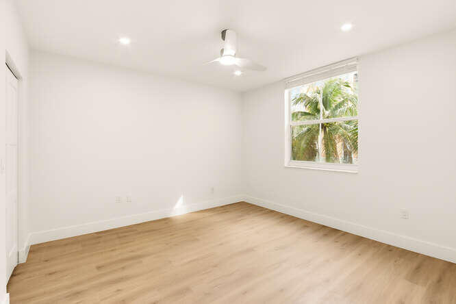 720 S Sapodilla Avenue 304