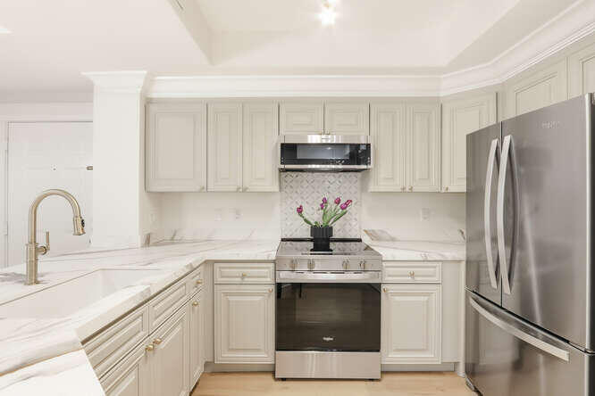 720 S Sapodilla Avenue 304