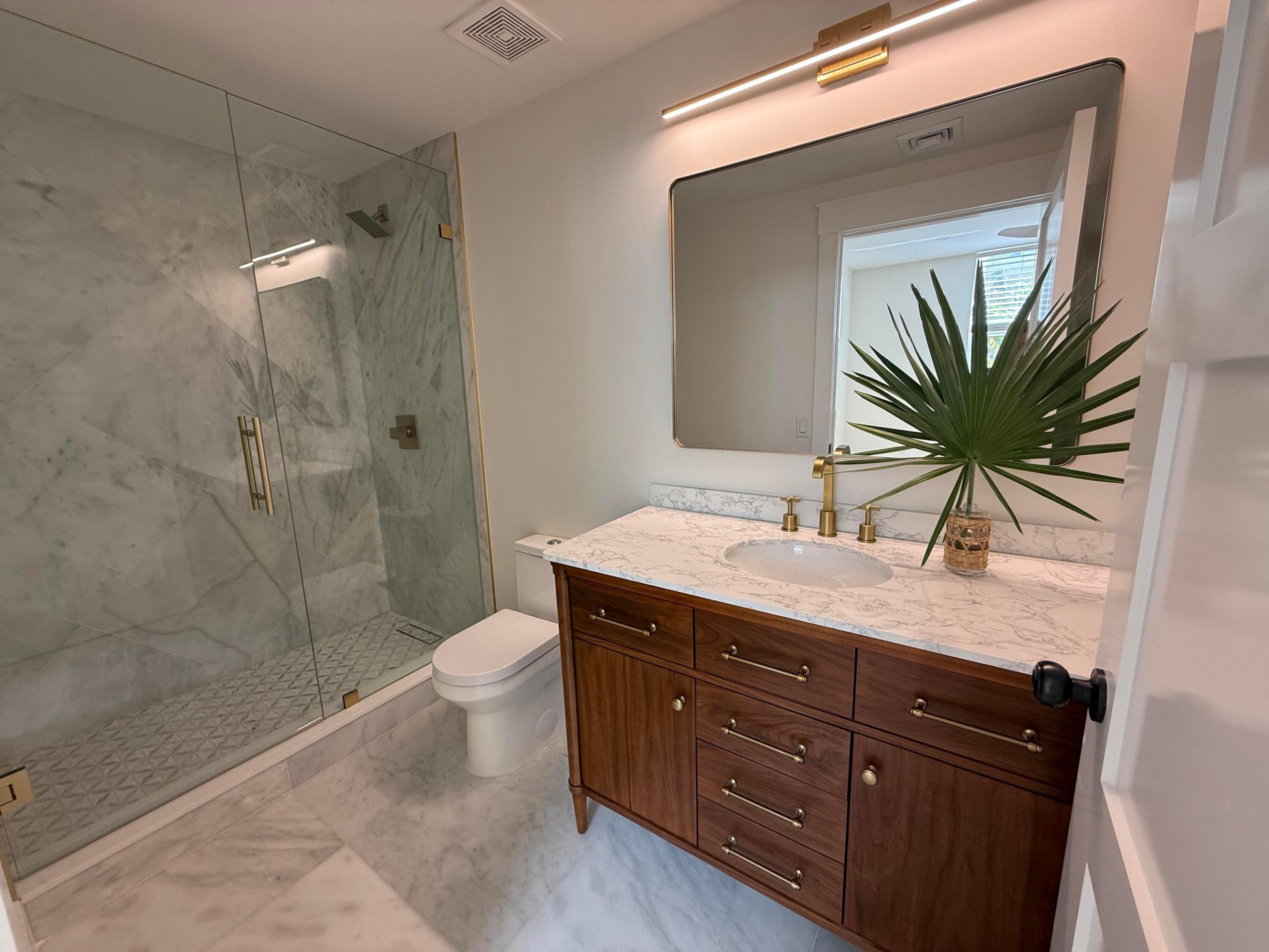 720 S Sapodilla Avenue 304