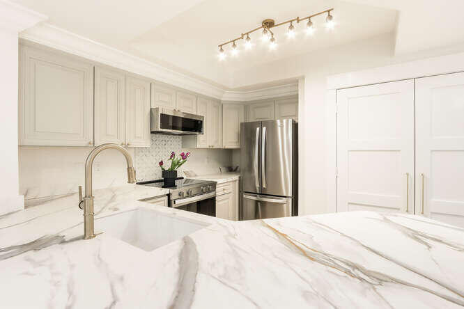 720 S Sapodilla Avenue 304