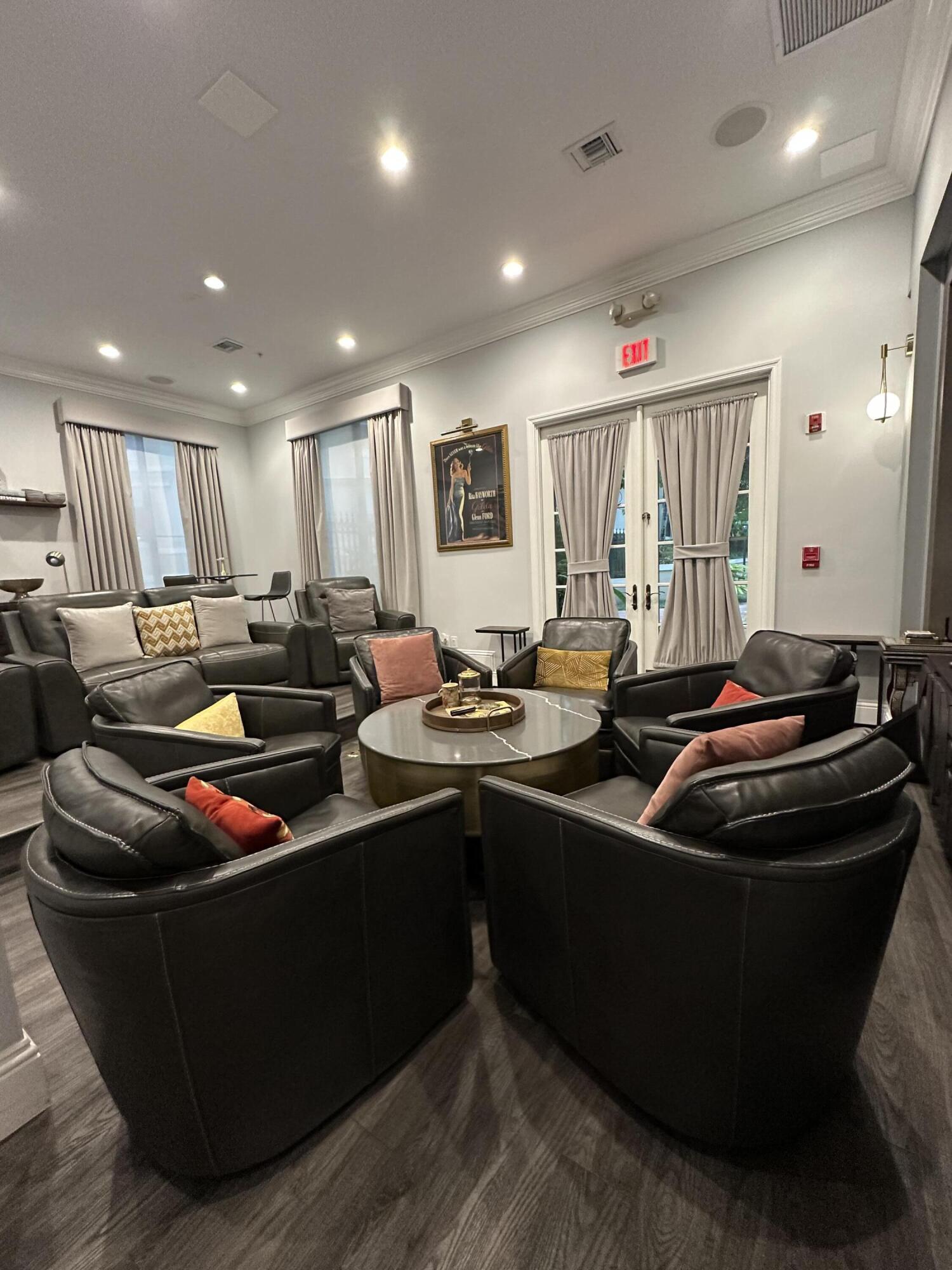 720 S Sapodilla Avenue 304