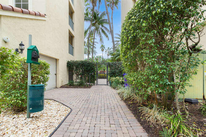 720 S Sapodilla Avenue 304