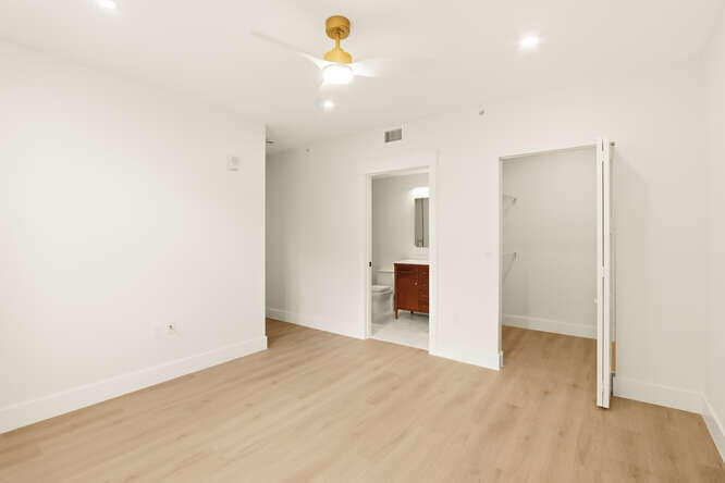 720 S Sapodilla Avenue 304