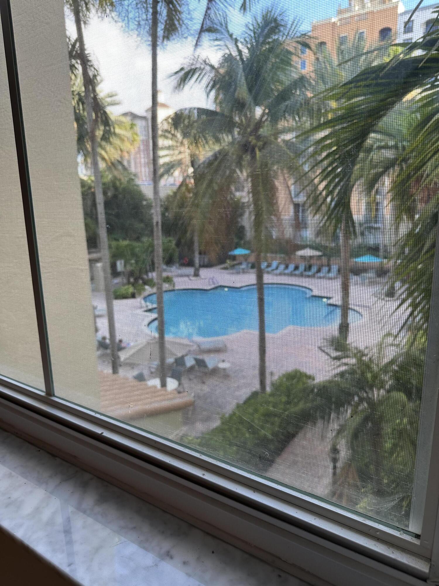 720 S Sapodilla Avenue 304