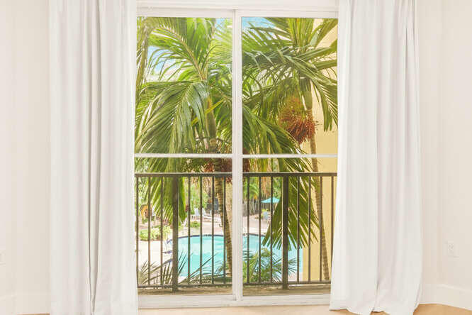 720 S Sapodilla Avenue 304