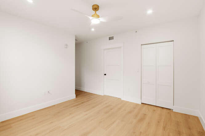 720 S Sapodilla Avenue 304