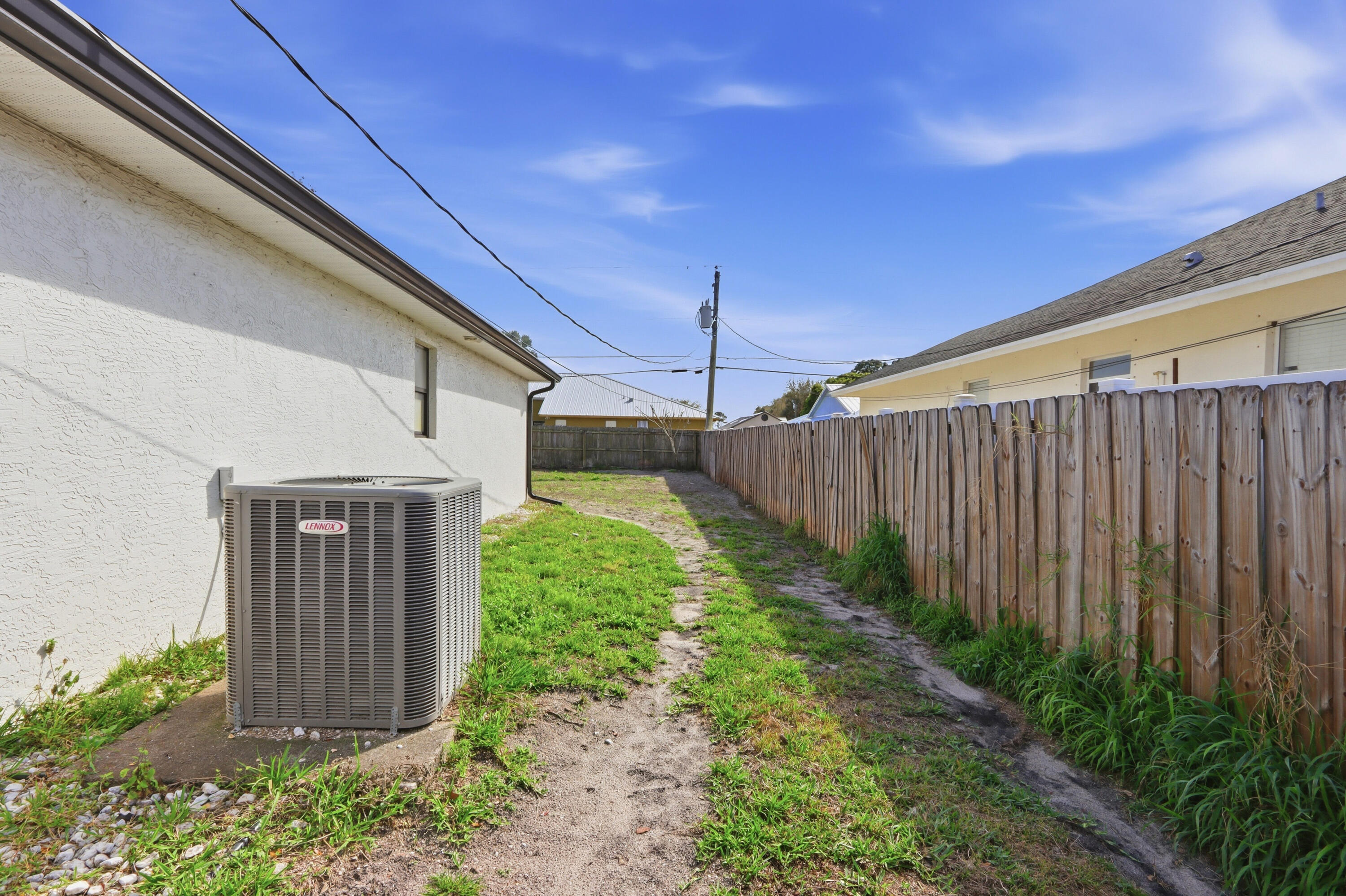 1818 SW Notre Dame Avenue, Port St. Lucie