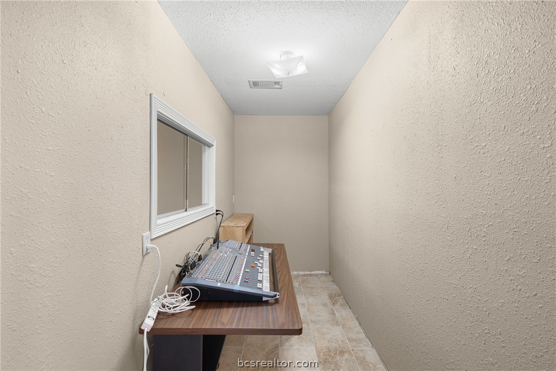 1306 West Cameron Avenue