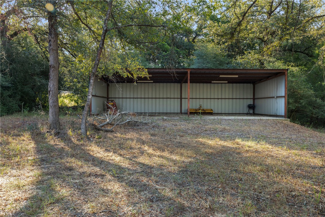 11789 2095 Farm to Market Road