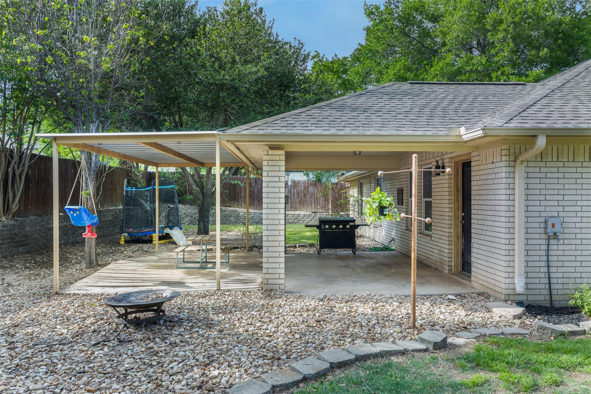 705 Palmer ST