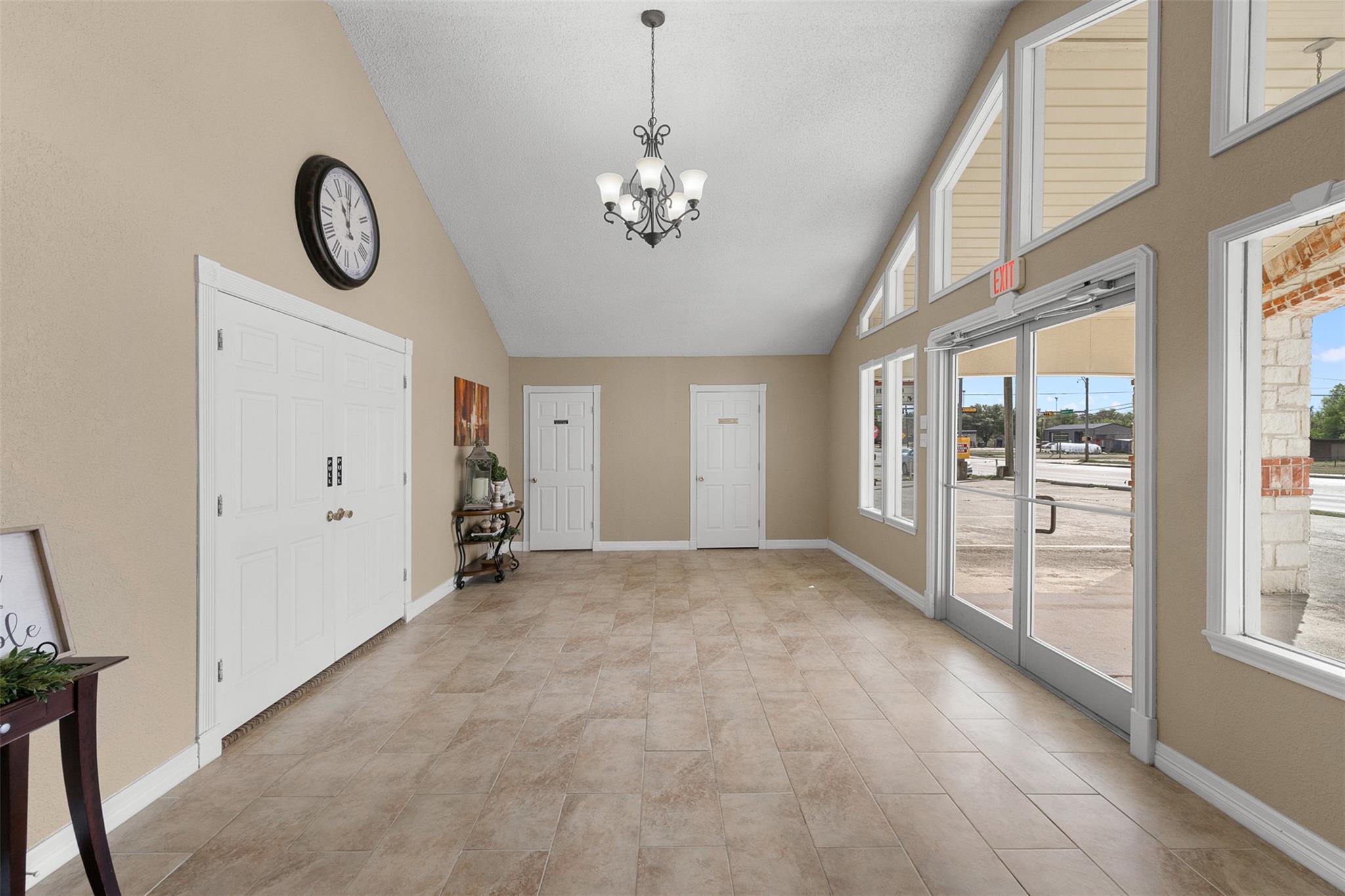 1306 W Cameron Ave