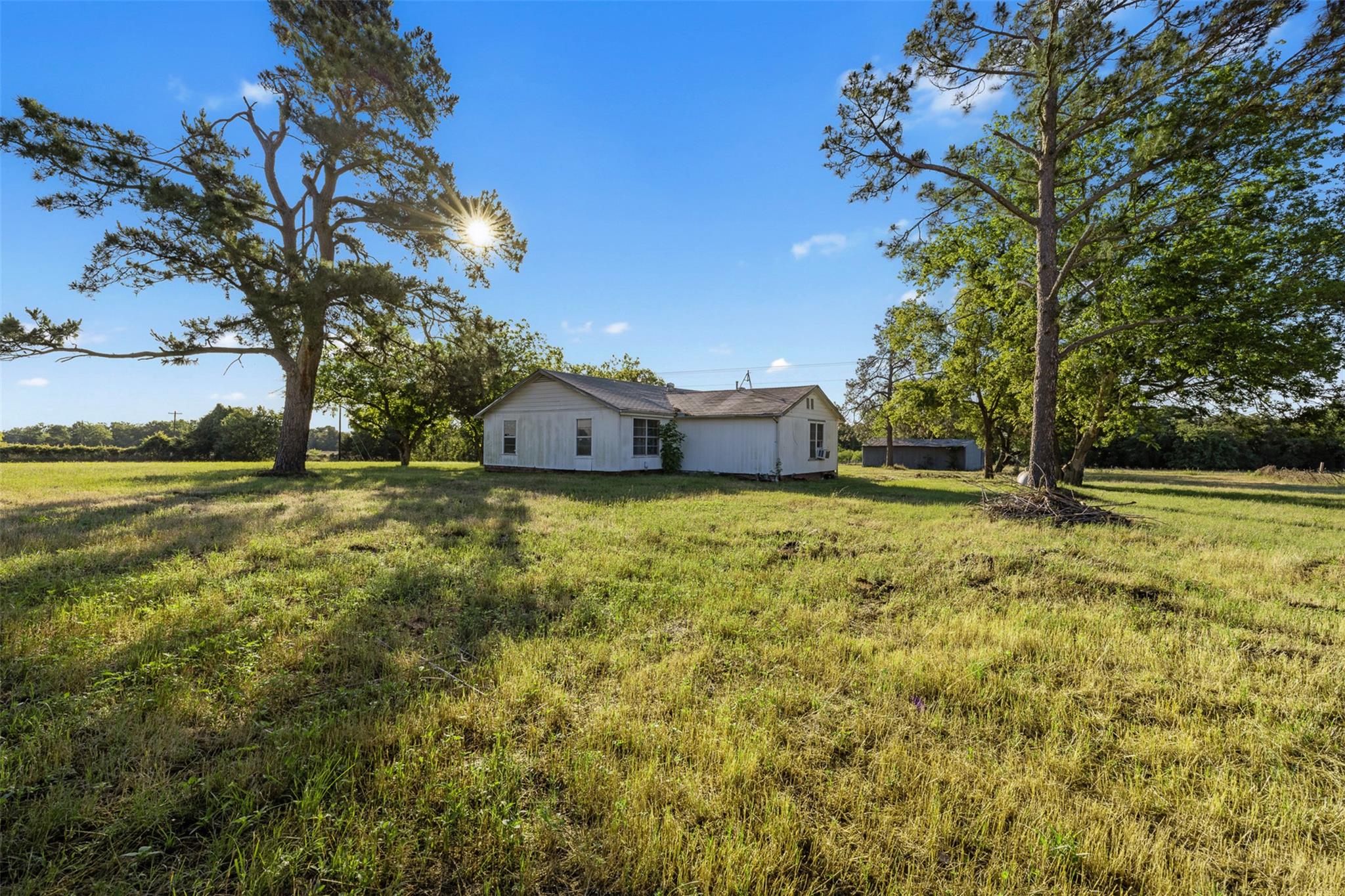 3009 S Highway 77