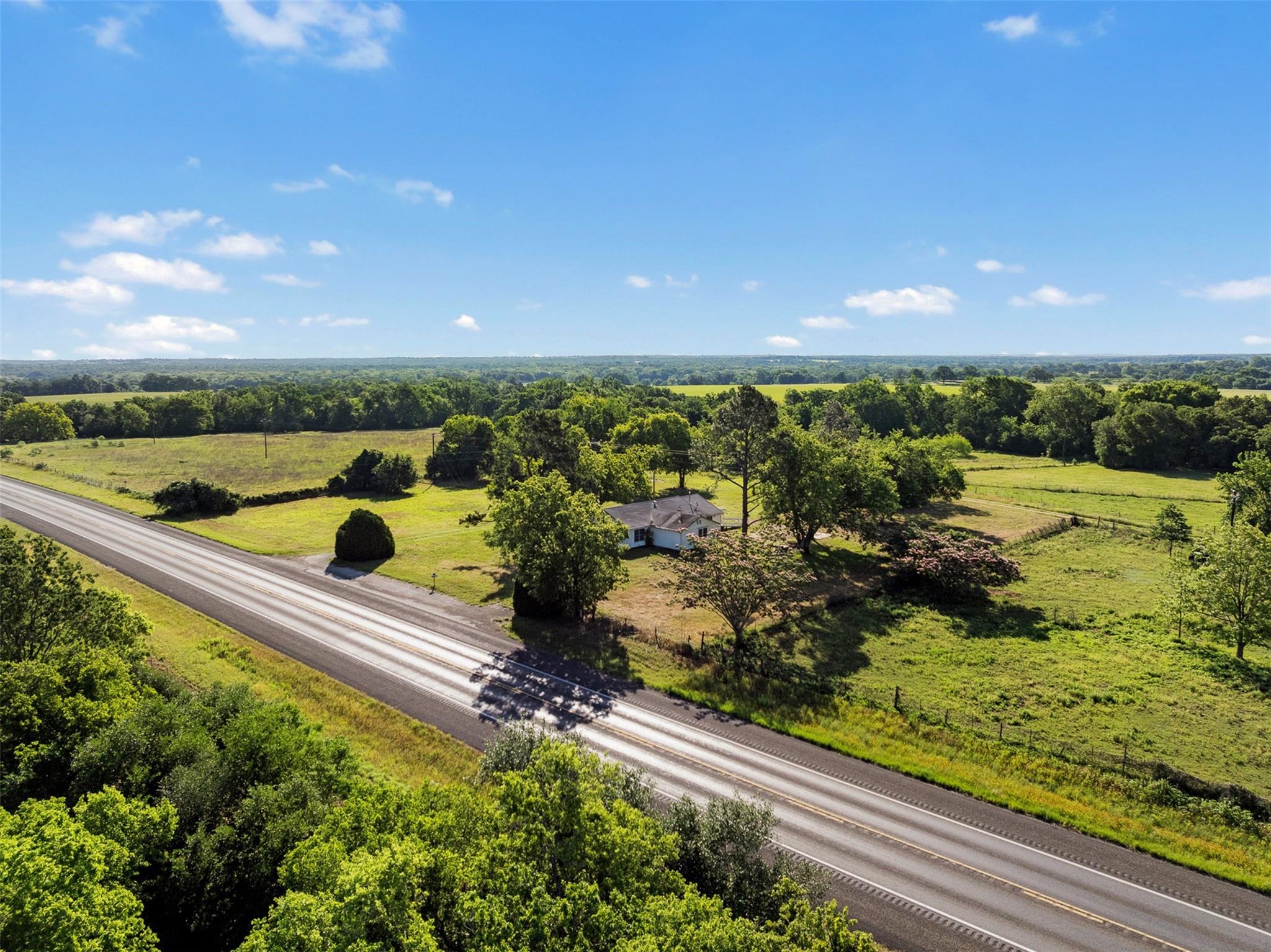 3009 S Highway 77