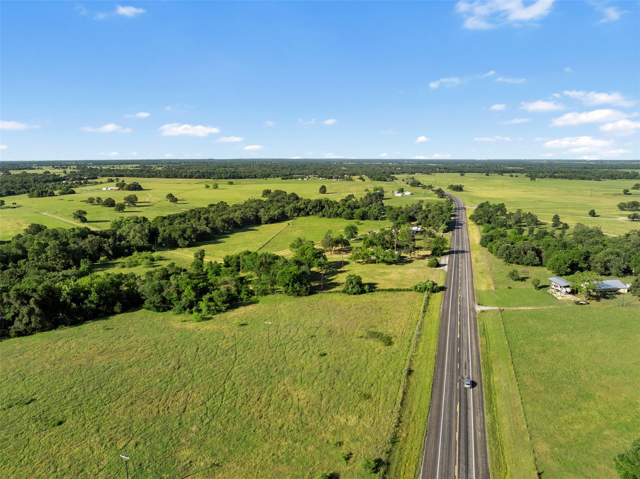 3009 S Highway 77
