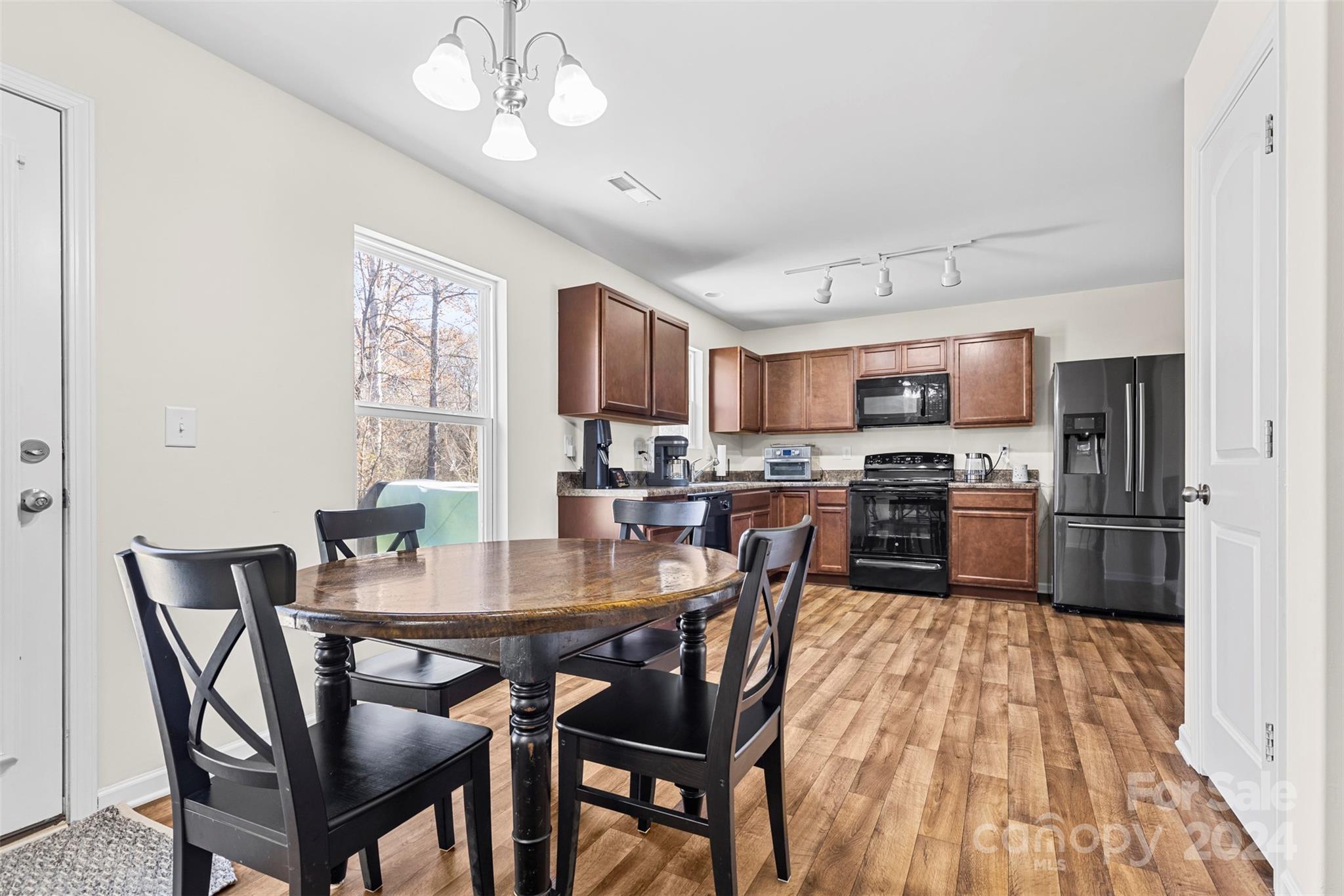 109 Berrybeth Circle