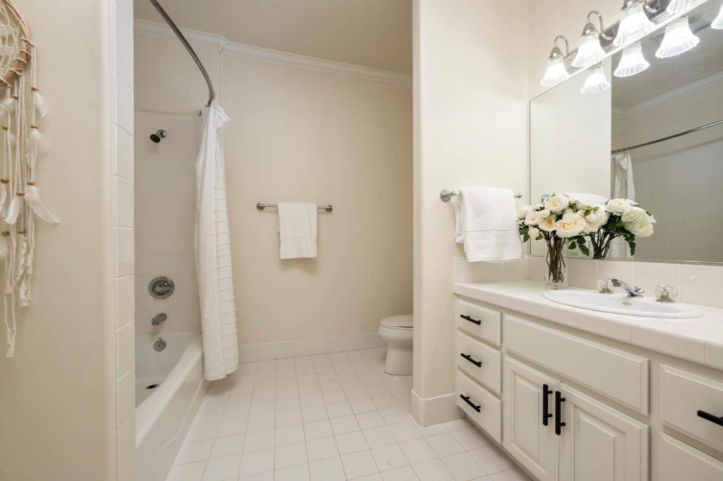 1408 El Camino Real 3