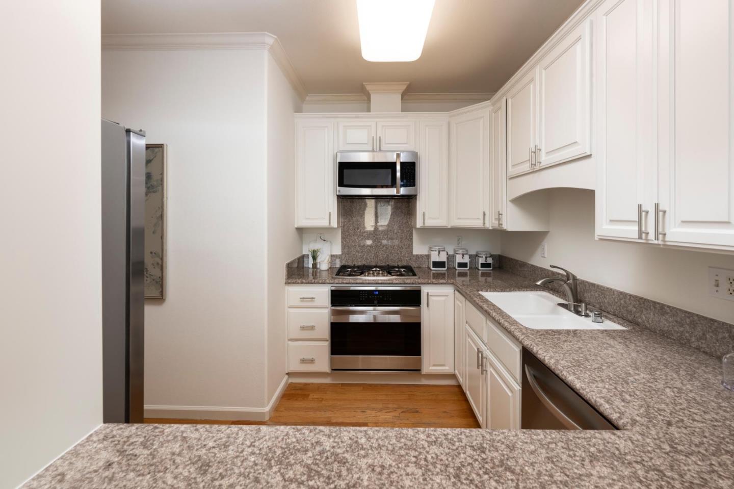 1408 El Camino Real 3