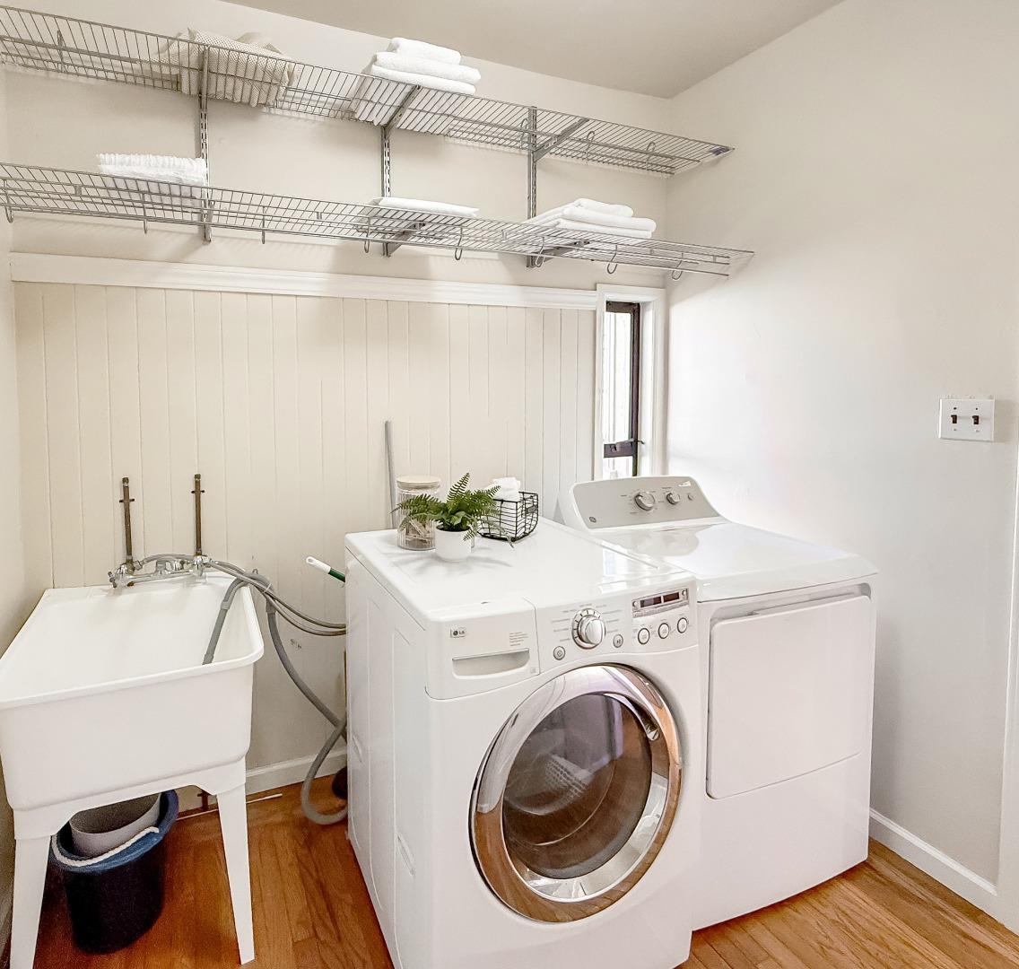 2104 Carmelita Avenue