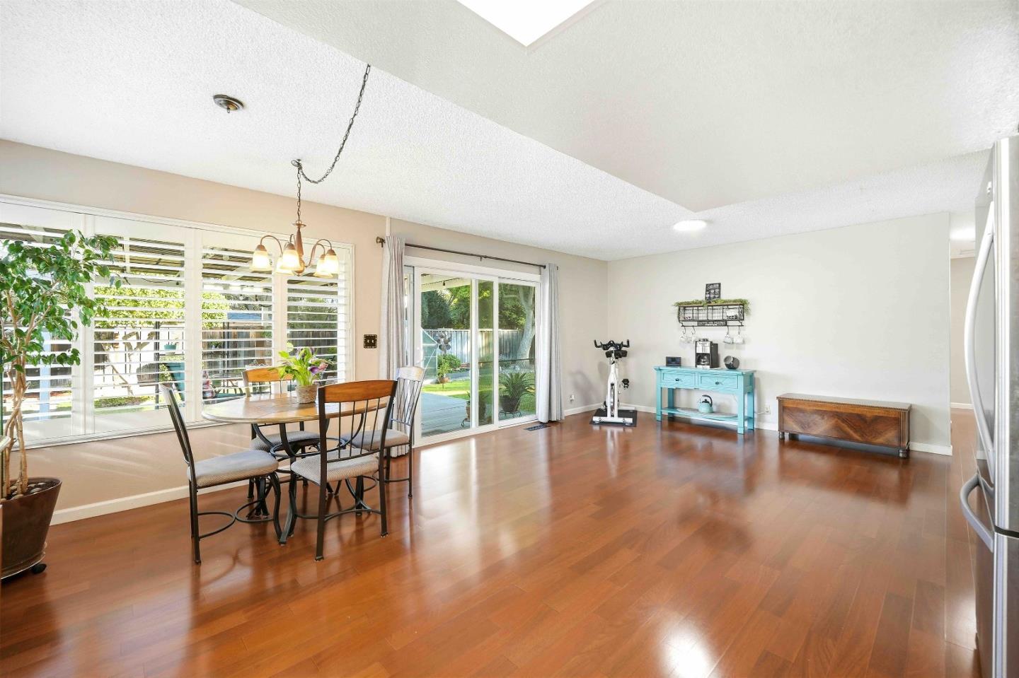 925 Blake Court