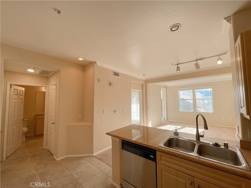 3404 Watermarke Place