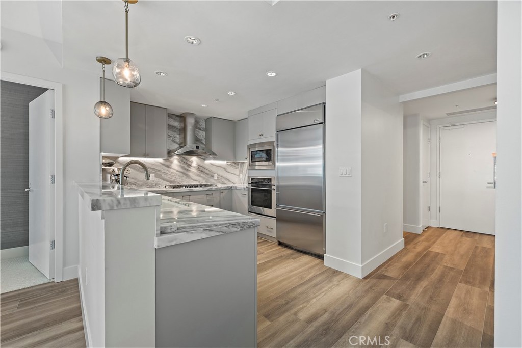 3141 Michelson Drive 907