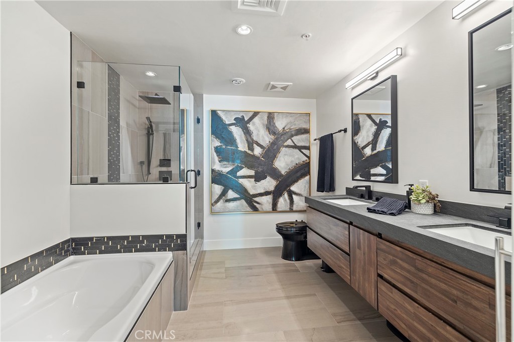 3141 Michelson Drive 907