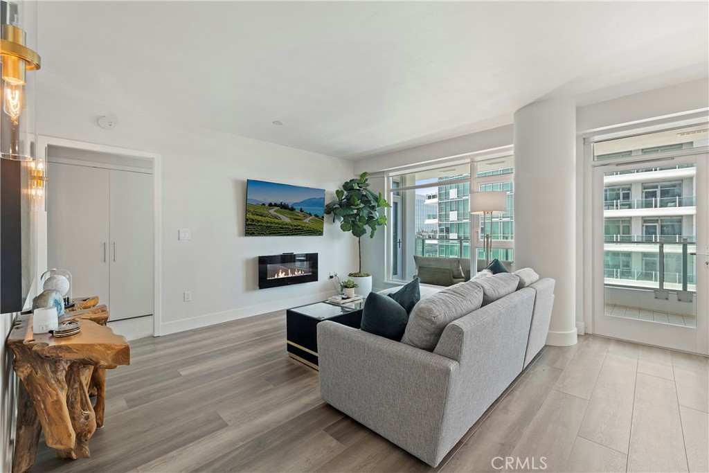 3141 Michelson Drive 907