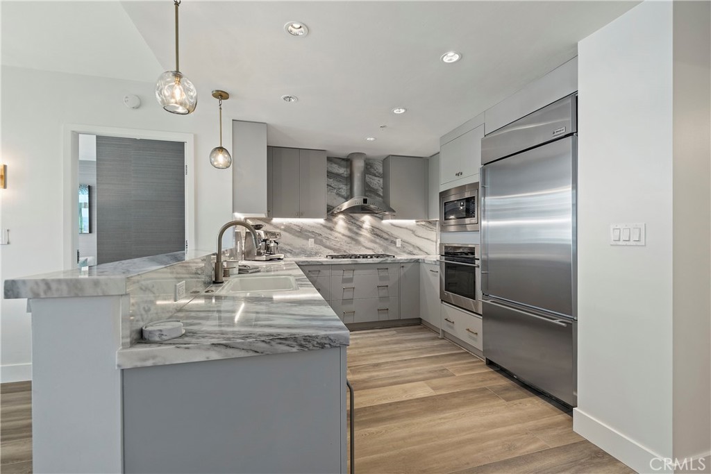 3141 Michelson Drive 907