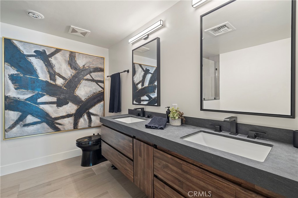 3141 Michelson Drive 907